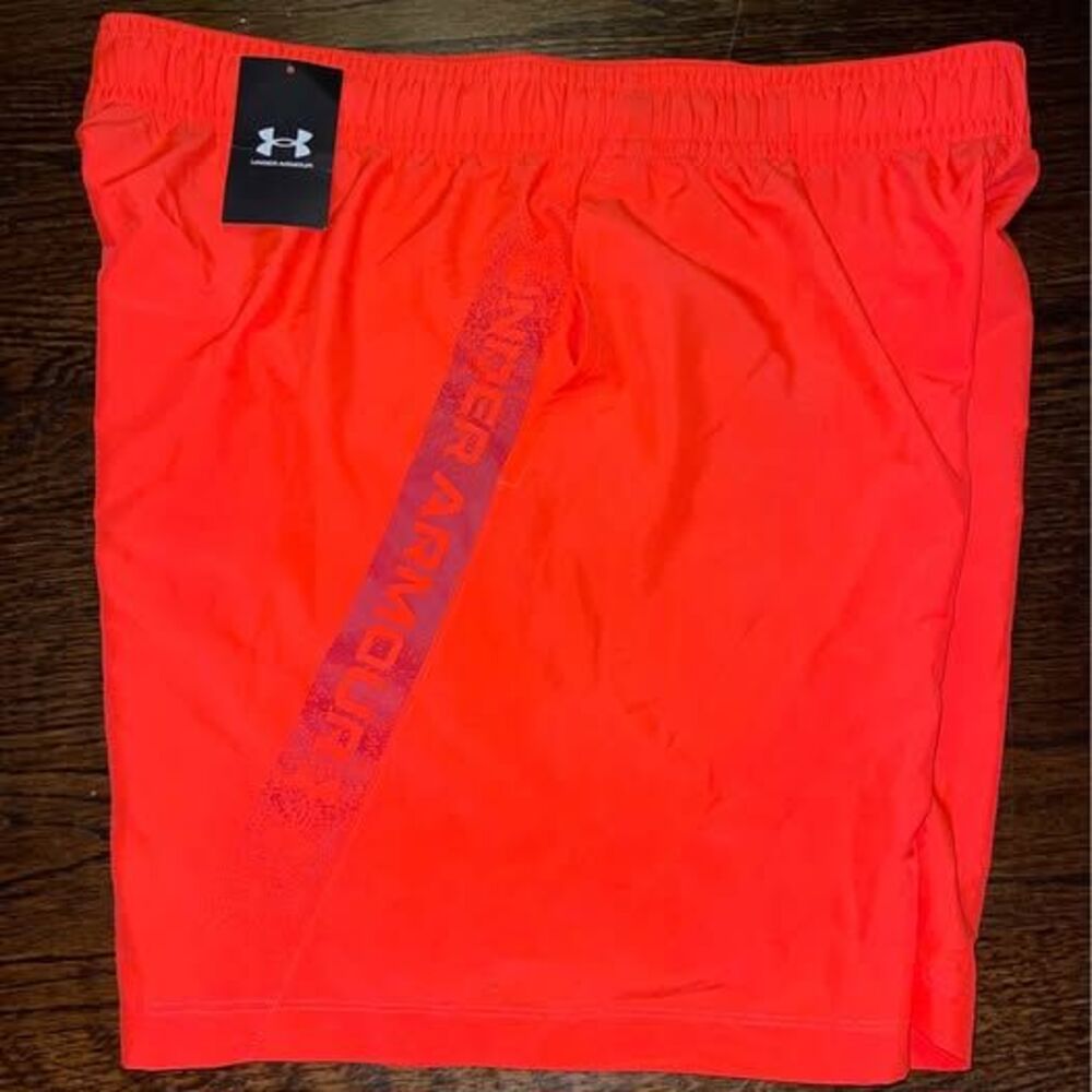 NWT Men’s XL Under Armour Men’s shorts Orange Red Athletic